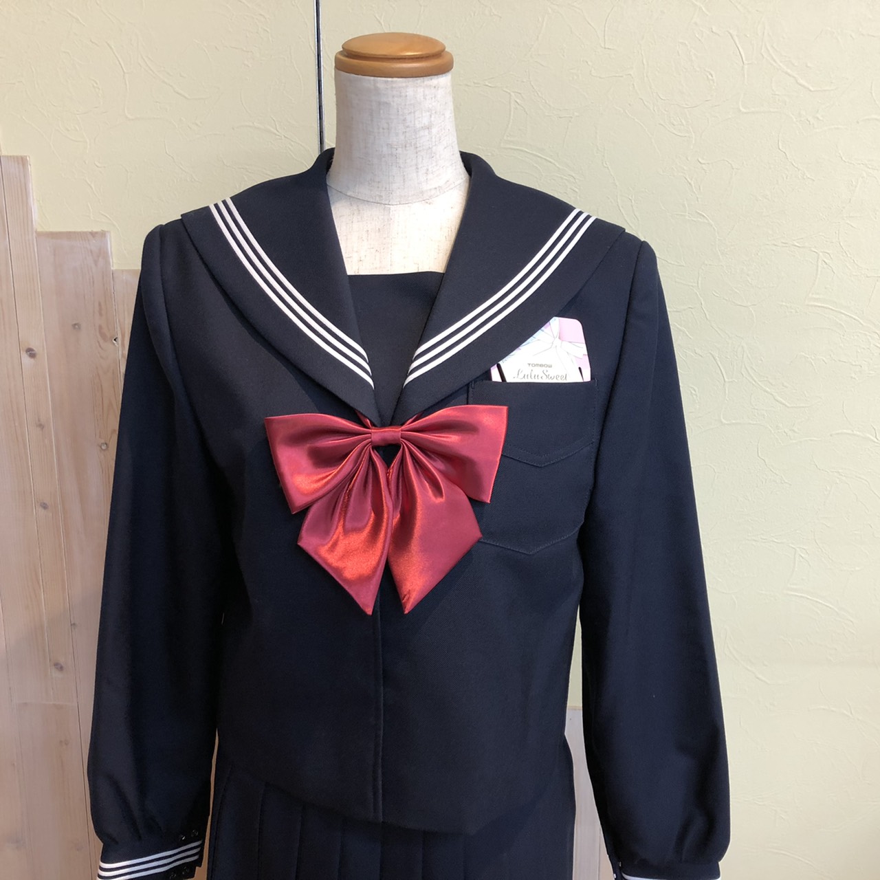 輪島中学校セーラー服 RURUスィート(トンボ学生服) 株式会社ワシロ 輪島中学校セーラー服 RURUスィート(トンボ学生服) 株式会社ワシロ